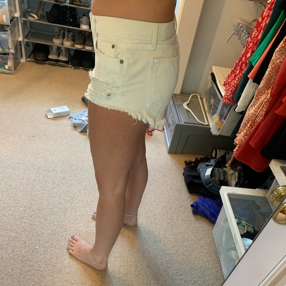 white pistola short - Picture 8 of 8